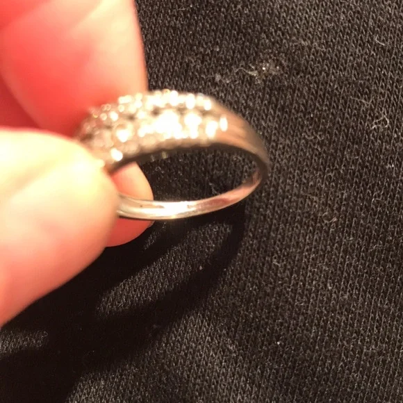 Platinum 1 carat diamond ring size 7.25 - Picture 7 of 15